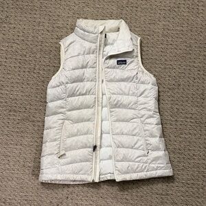 Patagonia Light Gray Quilted Vest